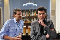 Sturm der Liebe – ARD STURM DER LIEBE FOLGE 1795 Uhr im ERSTEN. Im Gespräch mit Nils (Florian Stadler, l.) will Konstantin (Moritz Tittel, r.) sich nicht eingestehen, dass dem Sreit mit Michael seine Gefühle für Marlene zu Grunde liegen.