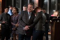 Modern Family – L-R: Cameron Tucker (Eric Stonestreet), Mitchell Pritchett (Jesse Tyler Ferguson)