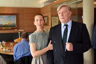 Fast perfekt verliebt – Isabel (Katharina Schüttler) begleitet ihren pflegebedürftigen Vater Ernst (Manfred Zapatka) in den Segelclub.
