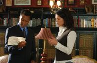 Gilmore Girls – Michel (Yanic Truesdale, l.); Lorelai (Lauren Graham, r.)