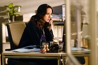 Der Alte – Annabell Lorenz (Stephanie Stumph) bekommt einen wichtigen Hinweis zum Fall.