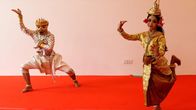 Traumorte – Zum wichtigen Kulturgut Kambodschas zählt auch der Tanz. Beim Königlichen Ballett werden auch traditionelle Apsara-Tänze gelehrt, die Geschichten aus hinduistischen Epen erzählen.