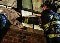 Chicago Fire – Dramatische Rettung: Taylor Kinney als Kelly Severide