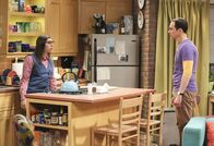 The Big Bang Theory – Wird Amy (Mayim Bialik, l.) ein Angebot von Wil Wheaton annehmen und Sheldon (Jim Parsons, r.) damit vor den Kopf stoßen?