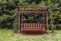 Markt – "Schaukel im Garten und grüne Bäume"