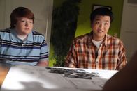 Fresh off the Boat – Trent (Trevor Larcom, l.); Eddie Huang (Hudson Yang, r.)