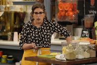 Call Me Kat – Kat (Mayim Bialik)