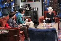 The Big Bang Theory – L-R: Howard Wolowitz (Simon Helberg), Rajesh Koothrappali (Kunal Nayyar), Claire (Alessandra Torresani).