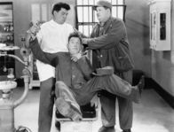 Dick und Doof hinter Schloss und Riegel – Otto Fries, Stan Laurel, Oliver Hardy.