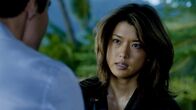 Hawaii Five-0 – Kono (Grace Park, r.) macht sich große Sorgen um ihre Beziehung zu Adam (Ian Anthony Dale, l.), während das Team einen neuen Fall lösen muss ...