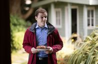 The Dry - Sekt oder Selters – Rory (Eoin Duffy) hat Kuchen dabei.
