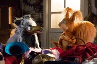 Rudis Rasselbande – Rudi (Lennart Morgenstern) und Ella (Anna Menzel) wissen genau, welche Rollen sie im Märchen spielen wollen: Den bösen Wolf und das liebe Rotköppchen natürlich!