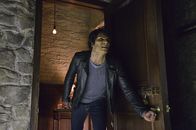Beauty and the Beast – Die tierische Seite von Gabe (Sendhil Ramamurthy) setzt sich durch und er wird zur Gefahr für Catherine ...