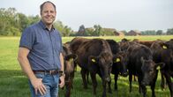 Land und lecker – Am Rande des Münsterlandes lebt Patrick Balster auf dem elterlichen Hof und züchtet Wagyu-Rinder im Nebenerwerb.