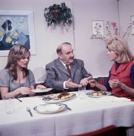 Hallo, Hotel Sacher ... Portier – Christiane Rücker, Fritz Eckhardt, Elfriede Ott.