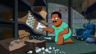 Family Guy – Peter, Joe, Cleveland (Bild) und Quagmire machen einen nächtlichen Ausflug in ein verlassenes Irrenhaus, um sich dort für einen Horrorfilm inspirieren zu lassen ...