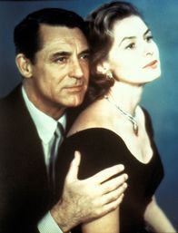 Indiskret – Bühnenstar Anna Kalman (Ingrid Bergman) verliebt sich leidenschaftlich in den Diplomaten Philip Adams (Cary Grant).
