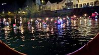 ADVENT LIVE – Fackelschwimmer.