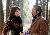 Sturm der Liebe – ARD STURM DER LIEBE FOLGE 1294 Uhr im ERSTEN. Barbara (Nicola Tiggeler, l.) holt sich Hilfe bei dem korrupten Arzt Dr. Oestreich (Robison Reichel, r.).