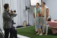 Modern Family – Zweite von links: Phil Dunphy (Ty Burrell)