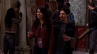 iCarly – L-R: Carly Shay (Miranda Cosgrove), Dana Bukowski (Christine Barger)