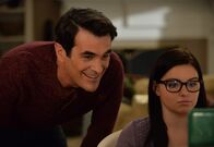 Modern Family – Phil (Ty Burrell), Alex (Ariel Winter)