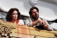 Flash Gordon – Dale Arden (Melody Anderson, l.); Dr. Hans Zarkov (Topol, r.)