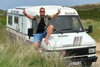 Der Camping-Check – Friso Richter mit Oldtimer-Wohnmobil "Pamela".