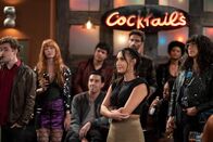 How I Met Your Father – Valentina (Francia Raisa)