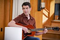The Neighborhood – Dave Johnson (Max Greenfield)