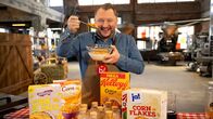 besseresser - Sebastian Lege deckt auf – Sebastian Lege deckt die weltweiten Tricks der Lebensmittelindustrie auf: Kellogg's, Cola und Co. Was steckt drin, was steckt dahinter?
