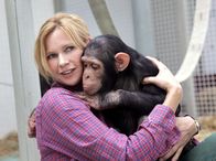 Rosannas Tochter – Die Primatenforscherin Nela (Veronica Ferres) ist auf ihrem Gebiet eine Kapazität.