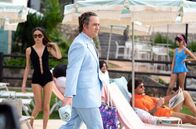 Stonehouse – John Stonehouse (Matthew Macfadyen, Mi.) in Miami am Strand