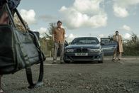 Two Weeks to Live – Brooks (Jason Flemyng, l.); Thompson (Thalissa Teixeira , r.)