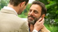 Rote Rosen – Mo (Yunus Cumartpay, r.) und Julius (Jan Stapelfeldt, l.) planen ihre Zukunft.
