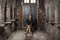 Das große Promi-Büßen – Titel: Das große Promi-Büßen; Person: Elena Miras; Copyright: ProSieben/Nikola Milatovic; Fotograf: Nikola Milatovic; Bildredakteur: Carolin Klema; Dateiname: 2266285.jpg; Rechtehinweis: Dieses Bild darf bis eine Woche nach Ausstrahlung honorarfrei fuer redaktionelle Zwecke und nur im Rahmen der Programmankuendigung verwendet werden. Spaetere Veroeffentlichungen sind nur nach Ruecksprache und ausdruecklicher Genehmigung der Seven.One Entertainment Group GmbH moeglich. Nicht fuer EPG! Verwendung nur mit vollstaendigem Copyrightvermerk. Das Foto darf nicht veraendert, bearbeitet und nur im Ganzen verwendet werden. Es darf nicht archiviert werden. Es darf nicht an Dritte weitergeleitet werden. Aneinanderreihung/Zusammenlegung/Kopplung von Bildern zum Zweck der Erstellung von Slide-Shows o.ä. nicht gestattet; Verbindung/Einfügen/Anfügen von Werbung nicht gestattet. Bei Fragen: foto@seven.one Voraussetzung fuer die Verwendung dieser Programmdaten ist die Zustimmung zu den Allgemeinen Geschaeftsbedingungen der Presselounges der Sender der Seven.One Entertainment Group GmbH.