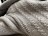 P.M. Wissen – Ein Pullover besteht zu erstaunlichen 90 Prozent aus Luft und nur zu 10 Prozent aus Stoff. Warum hält uns ein Pulli warm?