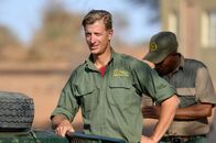 Abenteuer Namibia – Berend Reinhard setzt sich zusammen mit seinem Team für den Nashornschutz ein.