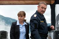SOKO Kitzbühel – Kristina Sprenger (Karin Kofler), Ferry Öllinger (Kroisleitner).