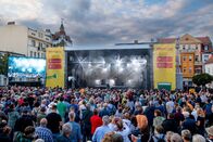 Brandenburg-Tag live - die Große Show aus Perleberg – Antenne Brandenburg-Bühne auf dem "Brandenburg Tag" (Archiv: Brandenburg Tag in Finsterwalde, 2023).