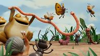 Superwurm – Superwurm unterhält seine Freunde gern mit neuen Spielen: Hier ist er als Springseil im Einsatz.