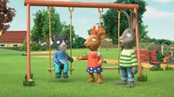 Pip und Posy – Pip und Posy möchten, dass Mo bei ihrer Show mitmacht. Mo zögert allerdings.