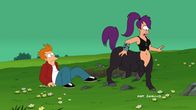 Futurama – Als hätten sie mit Bender und seiner Rollenspiel-Fantasie nicht genug am Hut, müssen Fry (l.) und Leela (r.) sich auch noch mit Moms Schergen herumschlagen ...