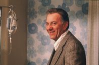 Quincy – Regelmäßig und sobald ihn der leiseste Verdacht beschleicht, ermittelt Gerichtsmediziner Dr. Quincy (Jack Klugman) vor Ort und setzt alles daran, die Wahrheit ans Licht zu bringen ...