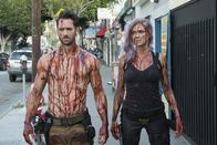 Future Man – Wolf (Derek Wilson, l.); Tiger (Eliza Coupe, r.)