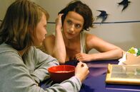 42 plus – Vanessa Krüger (Sonja), Claudia Michelsen (Christine).