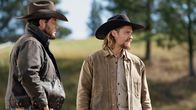 Yellowstone – Rip Wheeler (Cole Hauser, l.) und Kayce Dutton (Luke Grimes, r.)