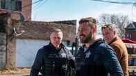 Chicago P.D. – L-R: Hank Voight (Jason Beghe), Adam Ruzek (Patrick John Flueger) und Wade Henslow (Spencer Garrett)