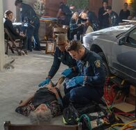 9-1-1 Notruf L.A. – (v.l.n.r.) Marie (Lynn Milgrim); Henrietta "Hen" Wilson (Aisha Hinds); Eddie Diaz (Ryan Guzman)