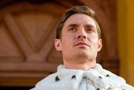 The Royals – Ein guter König? Robert (Max Brown) ...